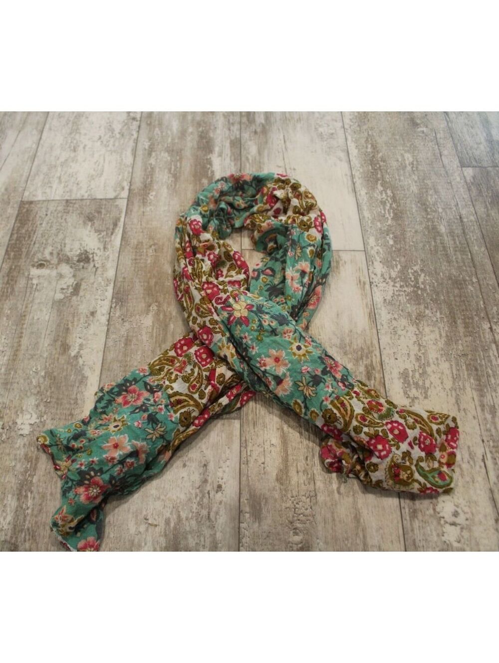 Vivante by VSA Floral Paisley Scarf Teal Pink Boho